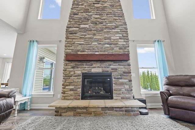 6137 Old Stone Trail, Curtice, OH 43412
