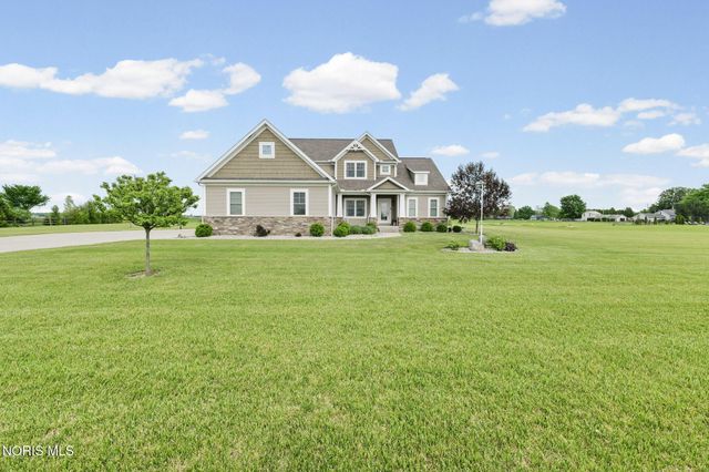 6137 Old Stone Trail, Curtice, OH 43412