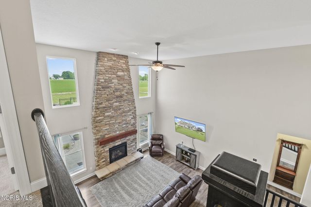 6137 Old Stone Trail, Curtice, OH 43412