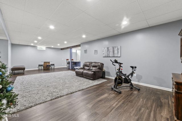 6137 Old Stone Trail, Curtice, OH 43412