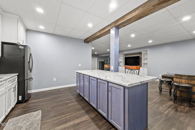 6137 Old Stone Trail, Curtice, OH 43412