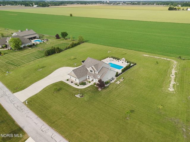 6137 Old Stone Trail, Curtice, OH 43412