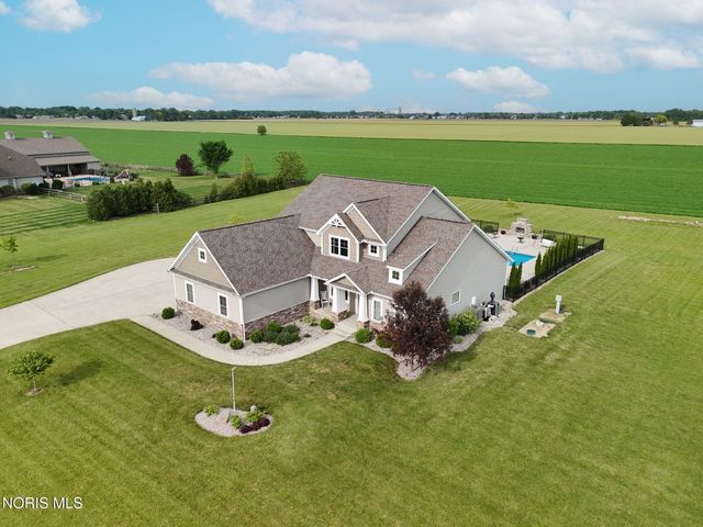 6137 Old Stone Trail, Curtice, OH 43412