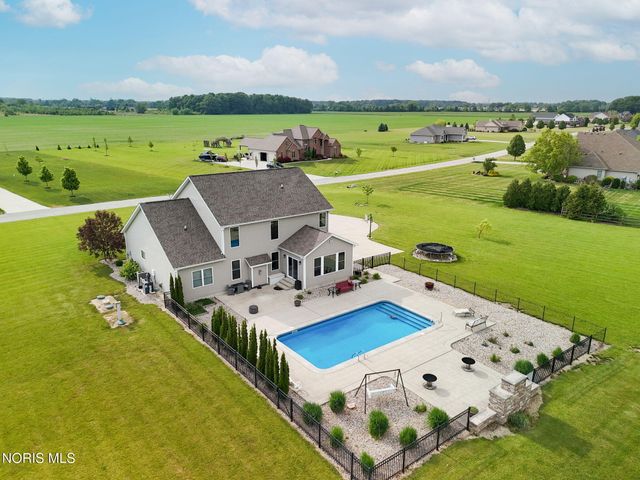 6137 Old Stone Trail, Curtice, OH 43412