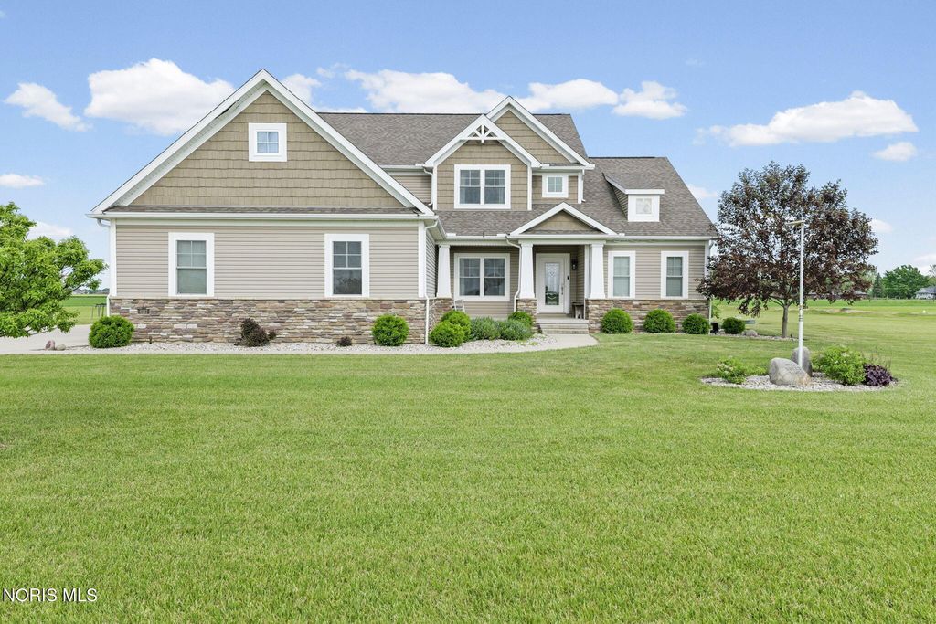 6137 Old Stone Trail, Curtice, OH 43412