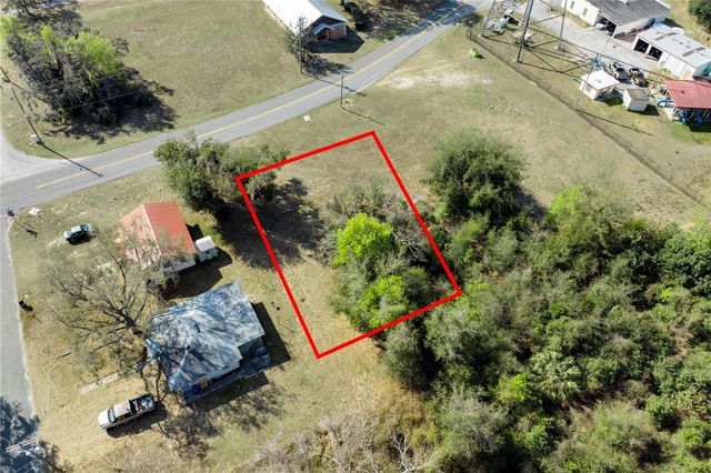 W CENTRAL AVENUE, Howey In The Hills, FL 34737