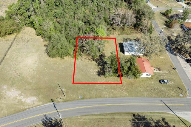 W CENTRAL AVENUE, Howey In The Hills, FL 34737