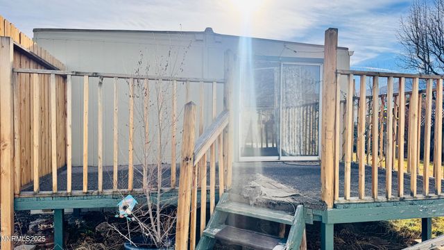 907 Garnet Court, Carson City, NV 89705