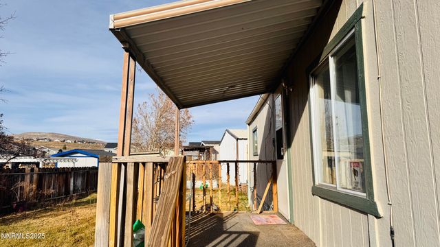 907 Garnet Court, Carson City, NV 89705