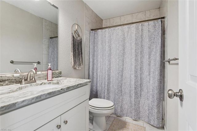 5544 Godwin BLVD, Suffolk, VA 23434