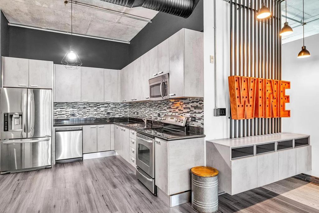 2100 E Van Buren Street 203, Hollywood, FL 33020