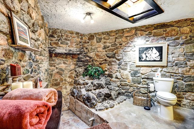 25 Placitas West Road, Placitas, NM 87043