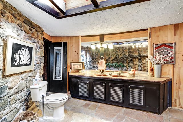 25 Placitas West Road, Placitas, NM 87043