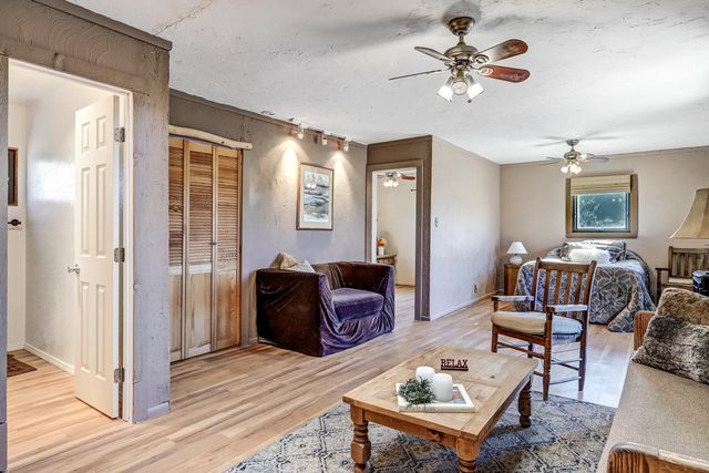 25 Placitas West Road, Placitas, NM 87043