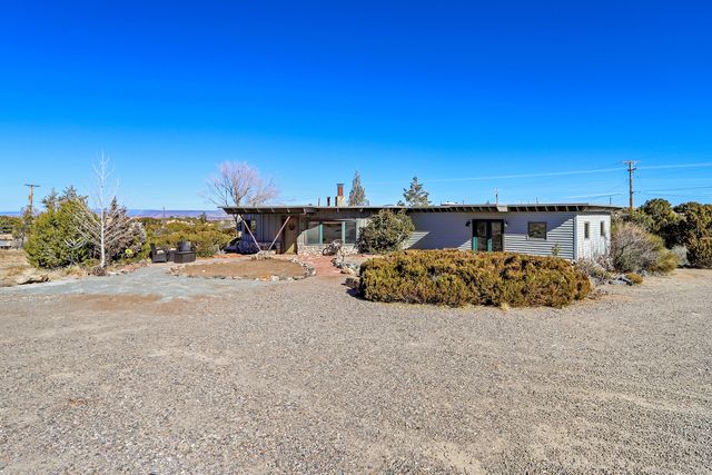 25 Placitas West Road, Placitas, NM 87043