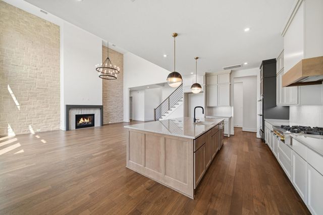 825 Stable Sands Way, League City, TX 77573