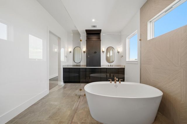 825 Stable Sands Way, League City, TX 77573