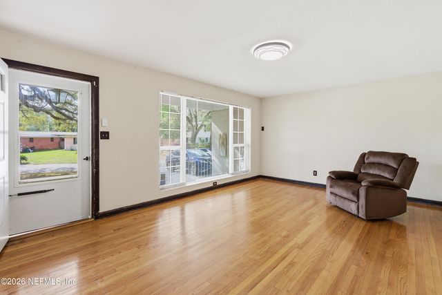 3452 KILLARNEY Drive, Jacksonville, FL 32216