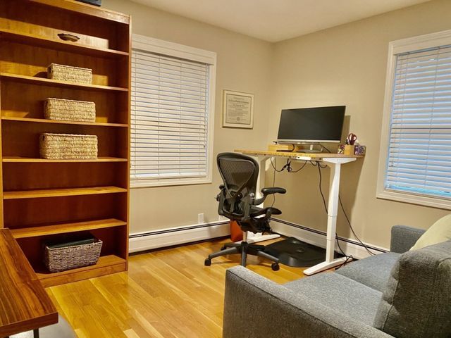 36 Barnstable Rd, Hull, MA 02045