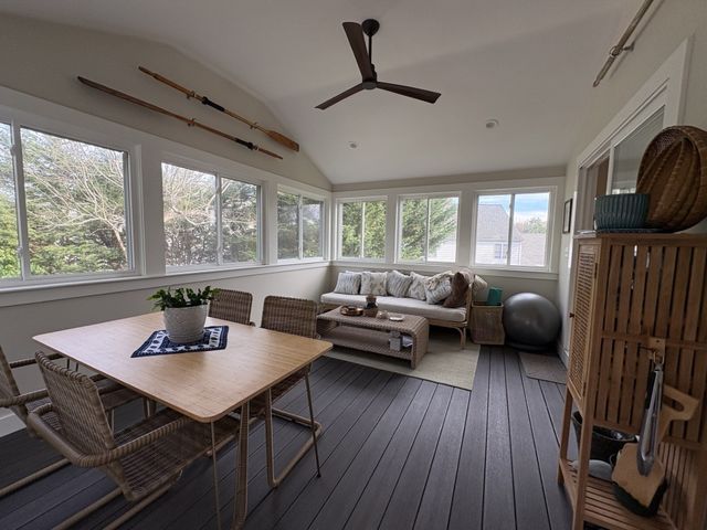 36 Barnstable Rd, Hull, MA 02045