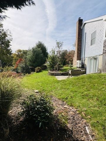 36 Barnstable Rd, Hull, MA 02045