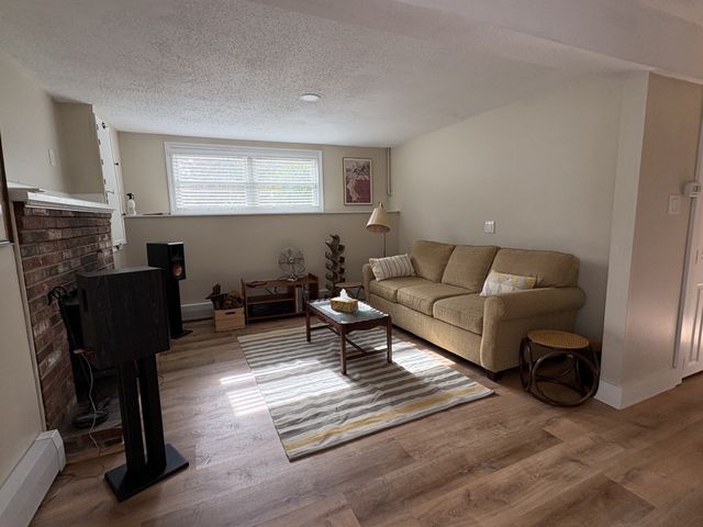 36 Barnstable Rd, Hull, MA 02045