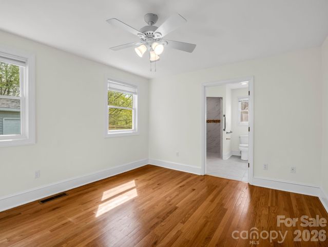 212 Vance Avenue, Black Mountain, NC 28711