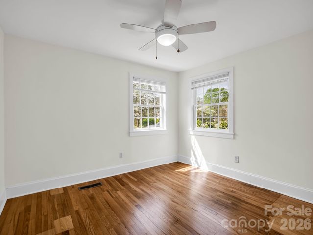 212 Vance Avenue, Black Mountain, NC 28711