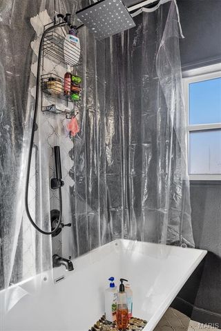 8103 Madison Avenue, St Louis, MO 63114