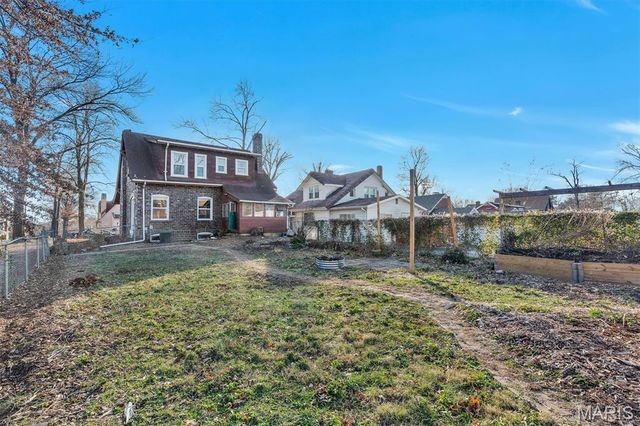 8103 Madison Avenue, St Louis, MO 63114