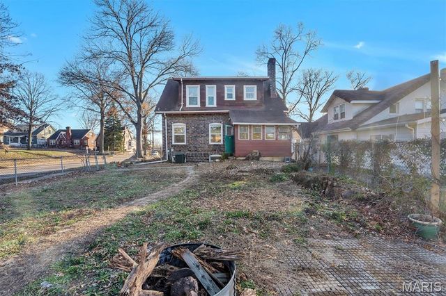 8103 Madison Avenue, St Louis, MO 63114