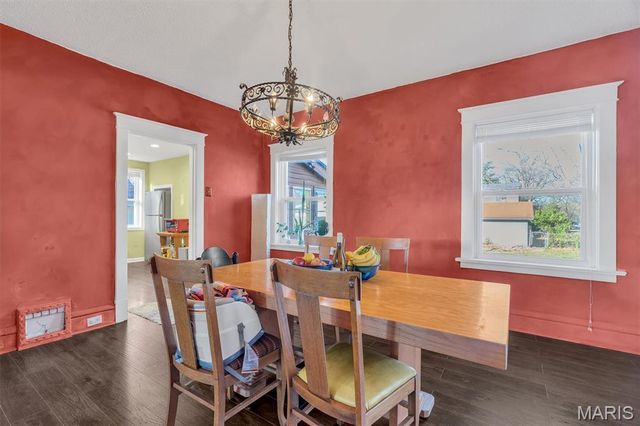 8103 Madison Avenue, St Louis, MO 63114