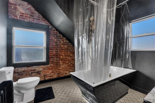 8103 Madison Avenue, St Louis, MO 63114