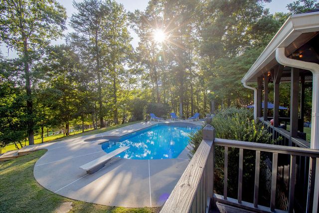 141 Chambers Mtn, Mineral Bluff, GA 30559