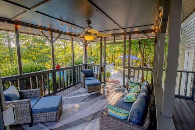 141 Chambers Mtn, Mineral Bluff, GA 30559