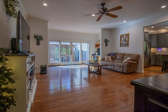 141 Chambers Mtn, Mineral Bluff, GA 30559