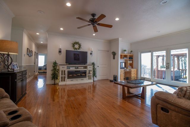 141 Chambers Mtn, Mineral Bluff, GA 30559