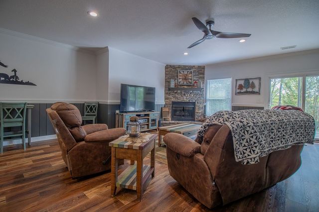 141 Chambers Mtn, Mineral Bluff, GA 30559