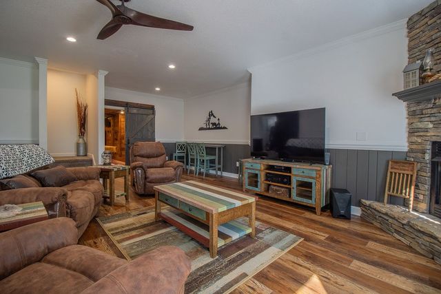 141 Chambers Mtn, Mineral Bluff, GA 30559