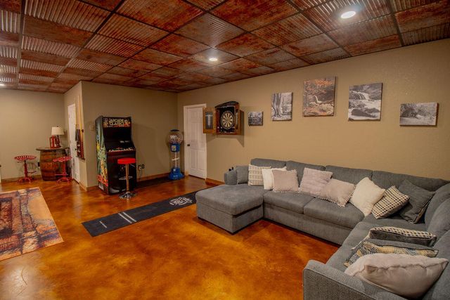 141 Chambers Mtn, Mineral Bluff, GA 30559