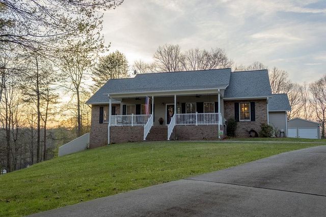 141 Chambers Mtn, Mineral Bluff, GA 30559
