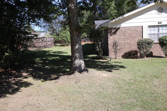907 N 34th Ave., Hattiesburg, MS 39401
