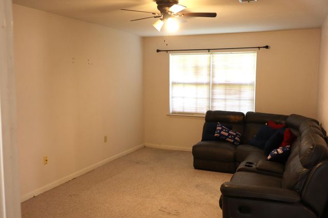 907 N 34th Ave., Hattiesburg, MS 39401