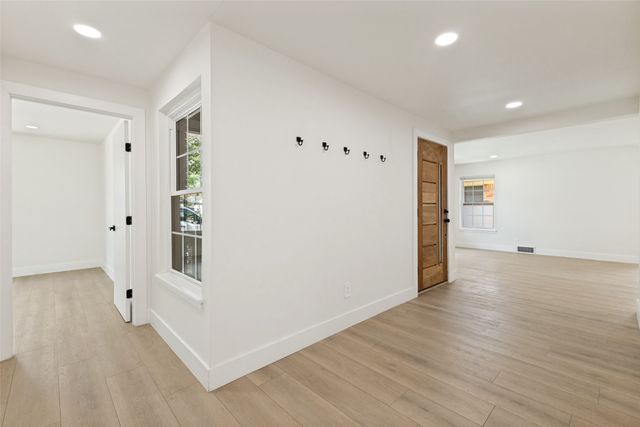 7219 E Mockingbird Lane, Dallas, TX 75214