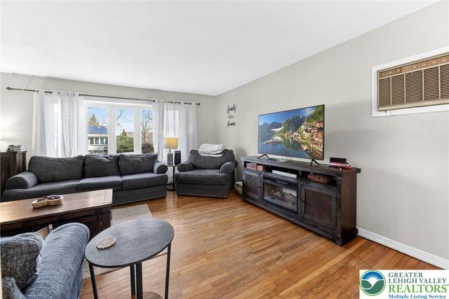 642 Greenwood Street, Allentown City, PA 18103