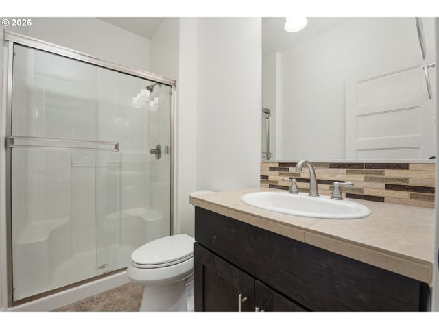 13540 Se GREENWOOD Ct, Clackamas, OR 97015