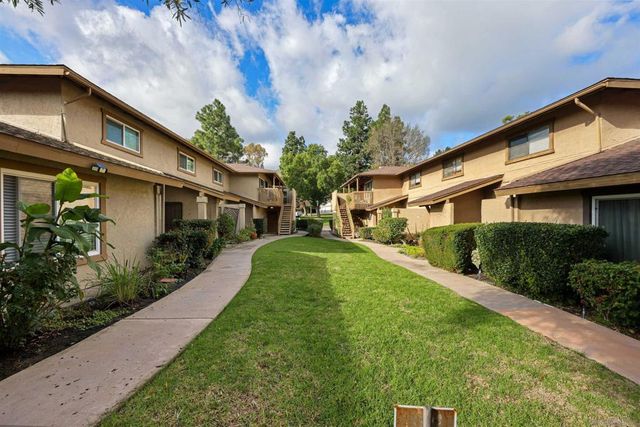 8035 Calle Fanita, Santee, CA 92071