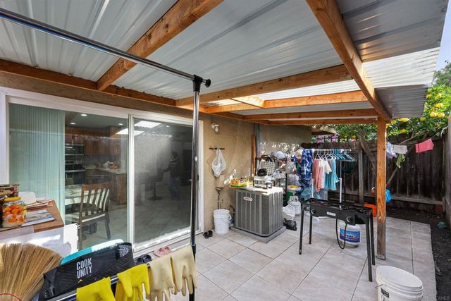 8035 Calle Fanita, Santee, CA 92071