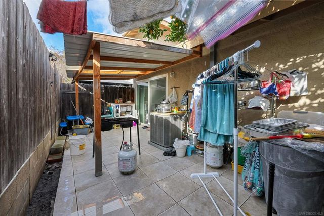 8035 Calle Fanita, Santee, CA 92071