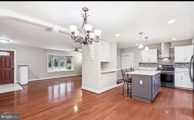 9321 SAINT ANDREWS PL, College Park, MD 20740